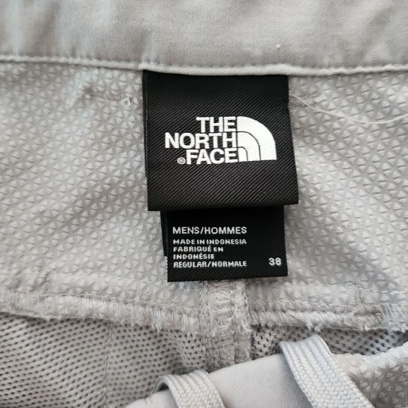 The North Face Men's Size 38 Meld Grey Rolling Sun FlashDry Shorts - Picture 3 of 13
